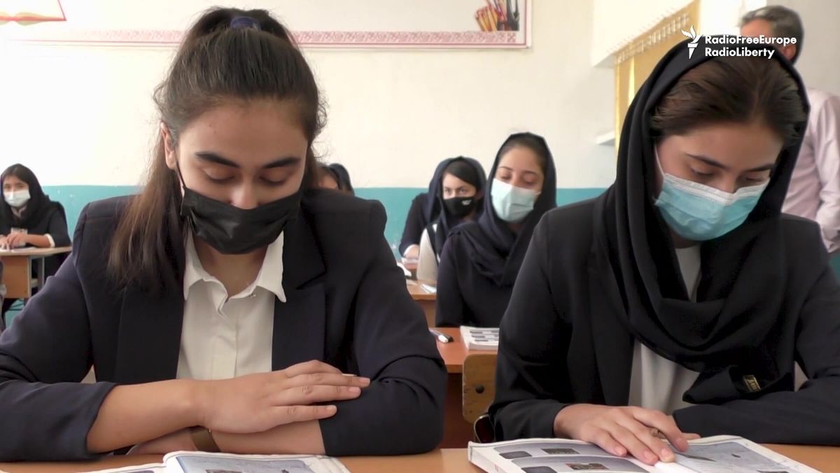 Afghánské studenty v zahraničí trápí nejistá budoucnost